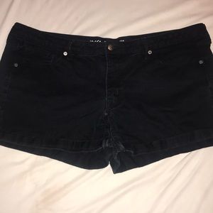 Black Denim Shorts | Mid Rise Mini 🖤 18